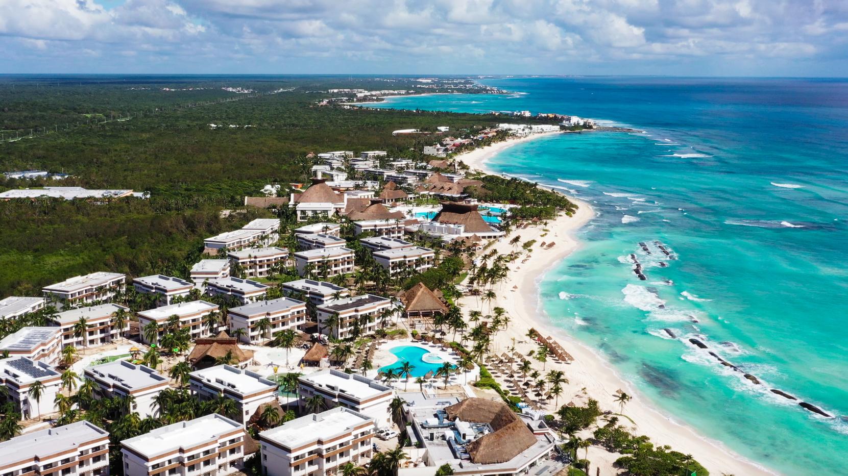 Hotel Bahia Principe Grand Tulum Riviera Maya Esterno foto Aerial view of Playa del Carmen