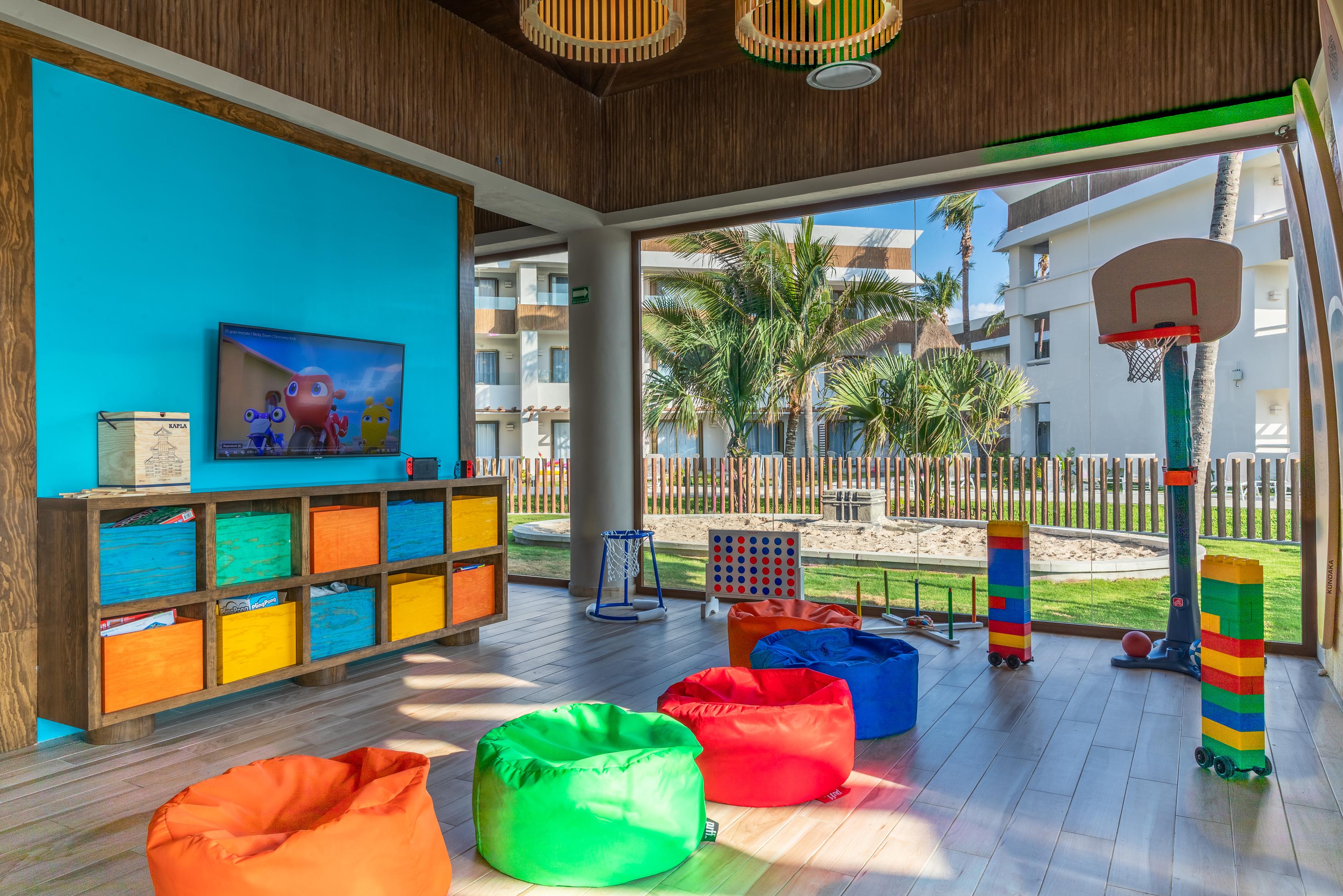 Hotel Bahia Principe Grand Tulum Riviera Maya Esterno foto Kids Club at Iberostar Grand Bahia, 2017