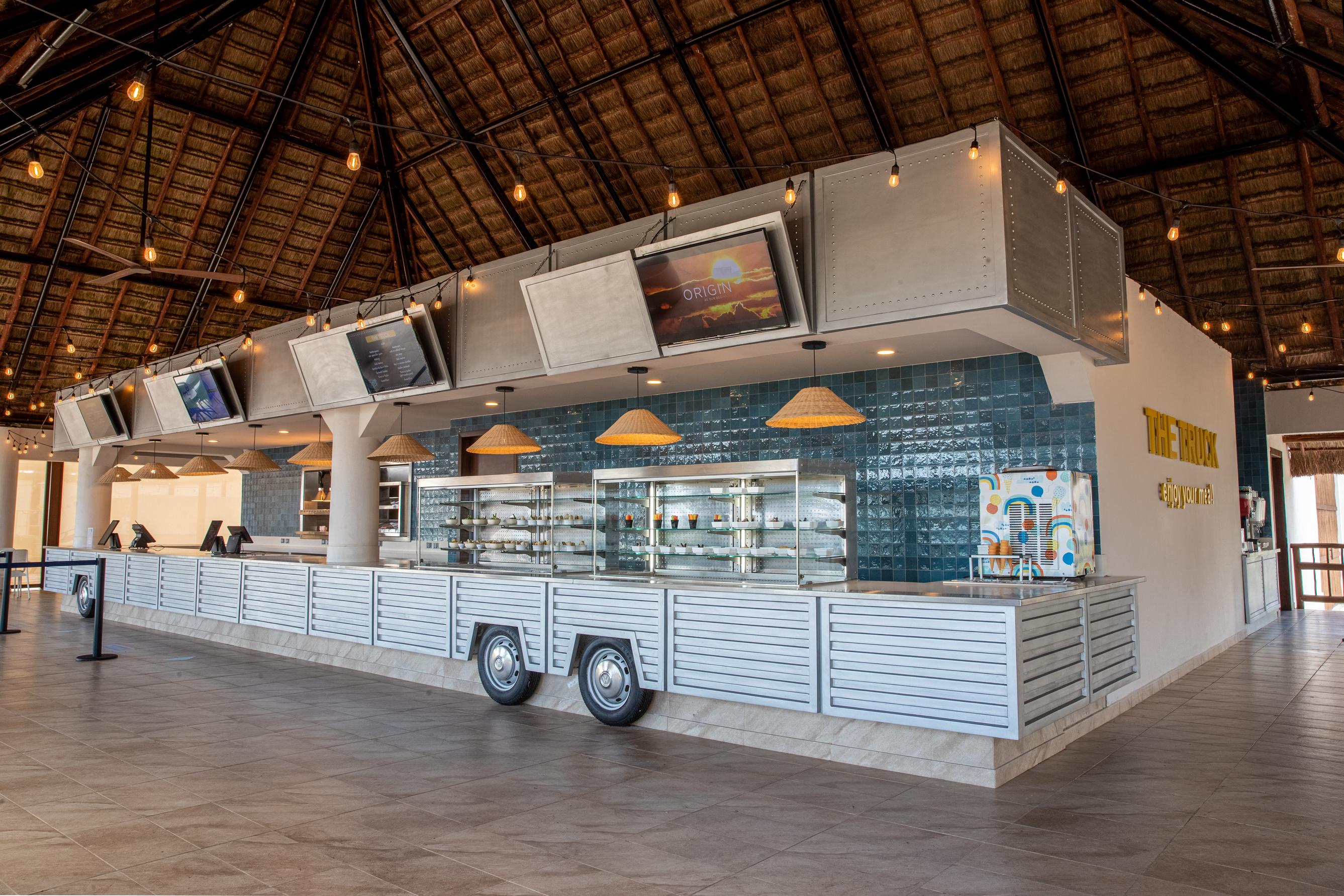 Hotel Bahia Principe Grand Tulum Riviera Maya Esterno foto The interior of the airport.