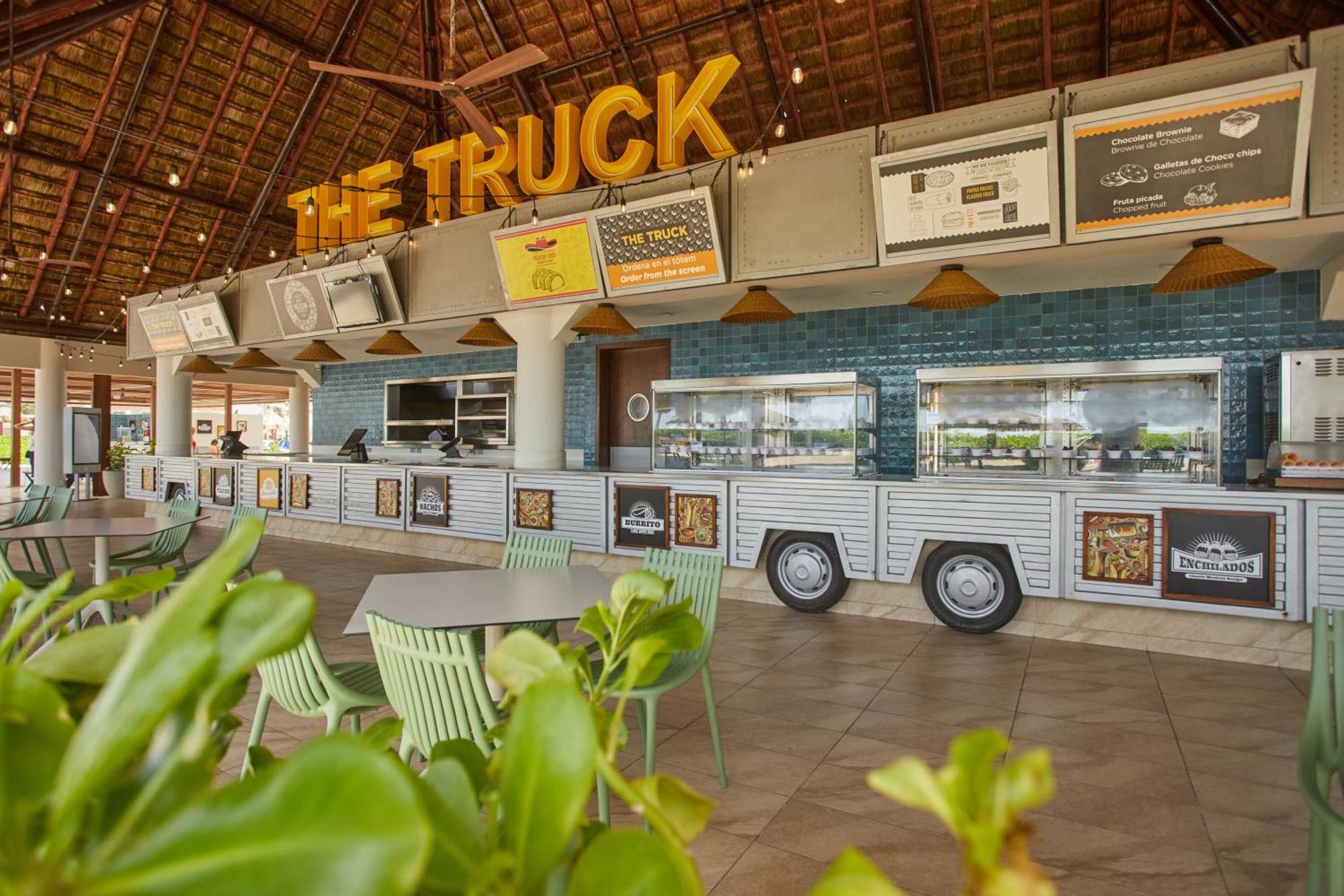 Hotel Bahia Principe Grand Tulum Riviera Maya Esterno foto The Truck